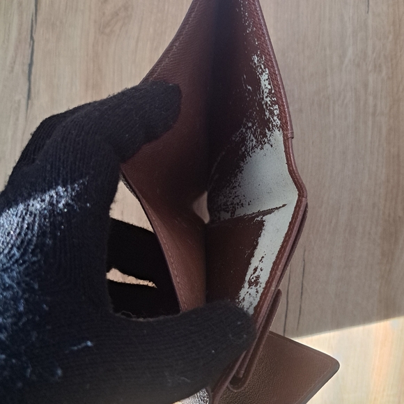 Louis Vuitton wallet - Picture 7 of 10